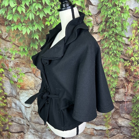 VINTAGE HELEN WELSH Black Wool Cropped Cape, S - Picture 7 of 9